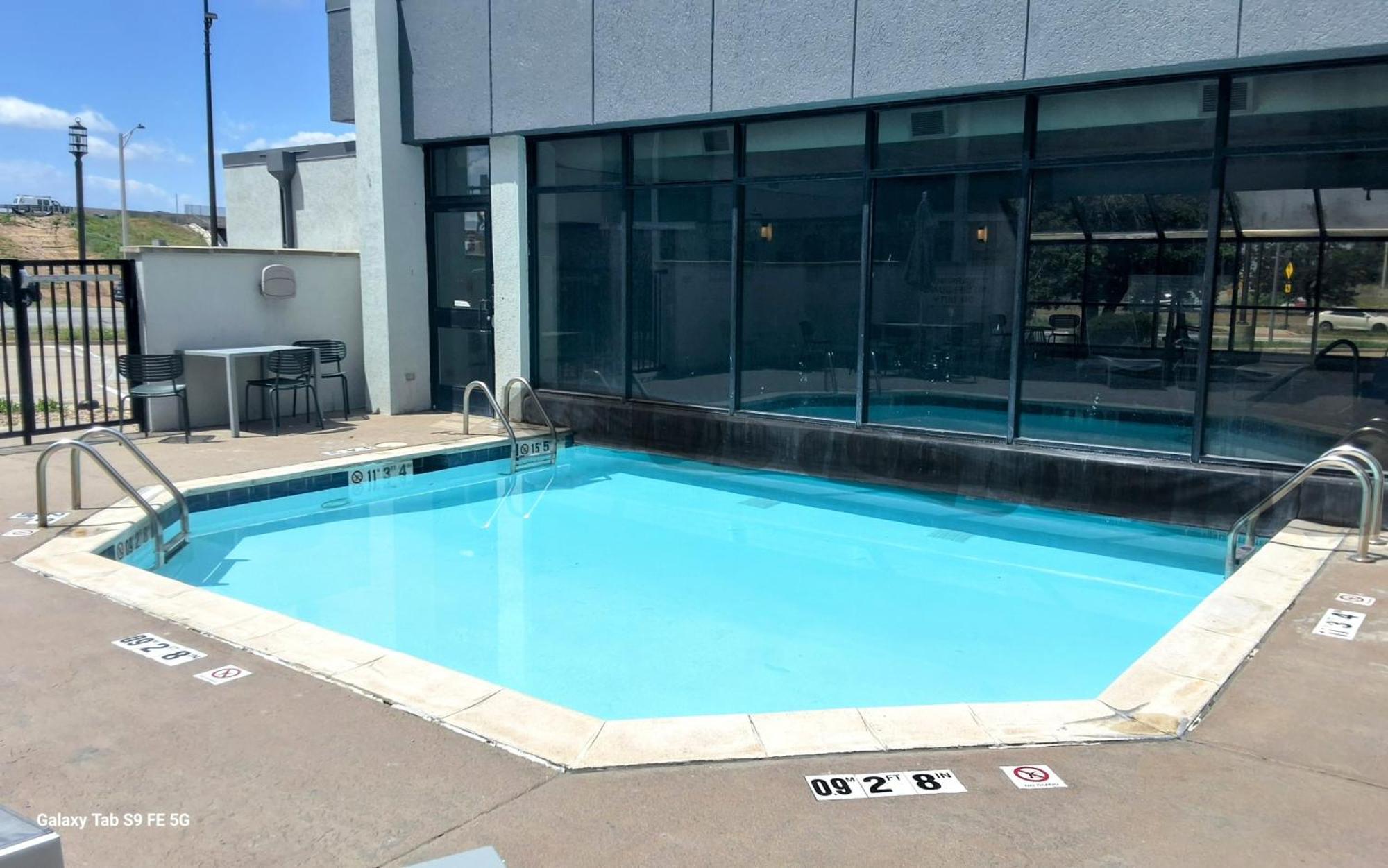 Spark By Hilton East I 70 Hotel 2*
